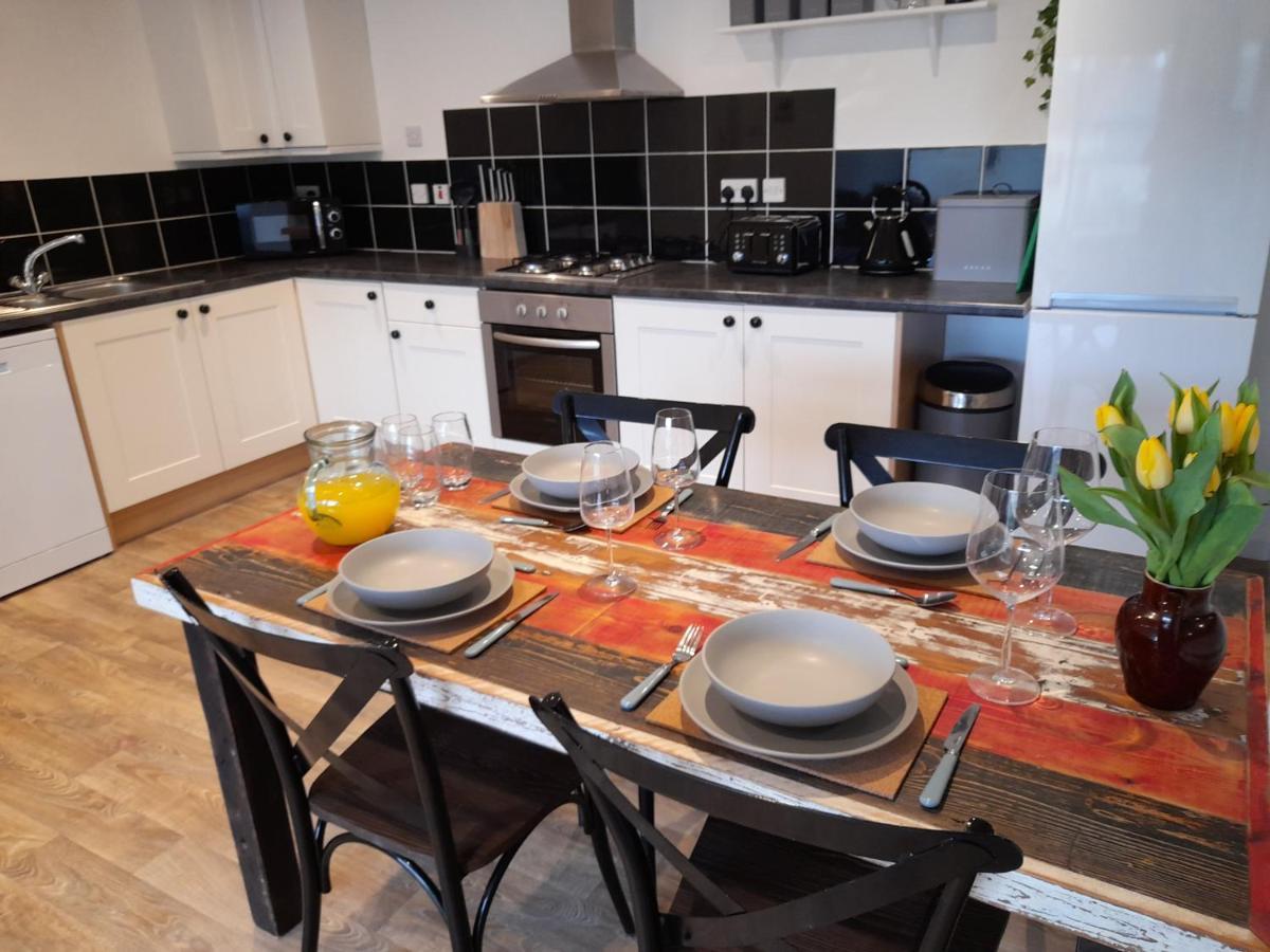 High Tide - 2 Bed Sunny Holiday Home Near Beach With Garden And Parking クーム・マーティン エクステリア 写真